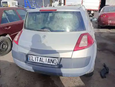 Hurda Aracı renault megane ii berlina 5p f9qb8 yılın 2003 güçlü f9qb8