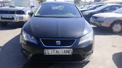 Sloopvoertuig SEAT LEON (5F1)  van het jaar 2013 aangedreven CLH
