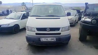 Sloopvoertuig VOLKSWAGEN T4 TRANSPORTER  van het jaar 2001 aangedreven AJT