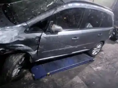 Veículo de Sucata opel zafira b cosmo do ano 2005 alimentado z19dt