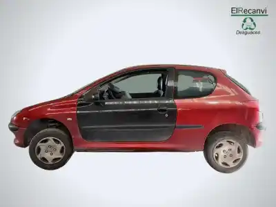 Sloopvoertuig peugeot                                            206 berlina                                                                                                                                                                                                                                                look                                                                                                                                                                                                                                                       van het jaar 2003 aangedreven 8hx