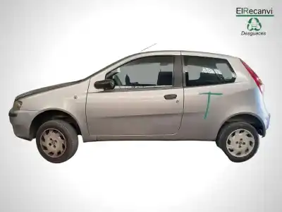 Véhicule à la ferraille FIAT PUNTO BERLINA (188) 1.2 8V Dynamic de l'année 2003 alimenté 188A4000