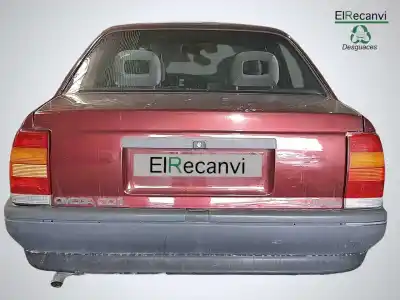 Sloopvoertuig opel omega b 4/1.998 van het jaar 1989 aangedreven 20se