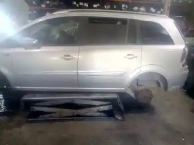 Veículo de Sucata OPEL ZAFIRA B Cosmo do ano 2001 alimentado Z19DT