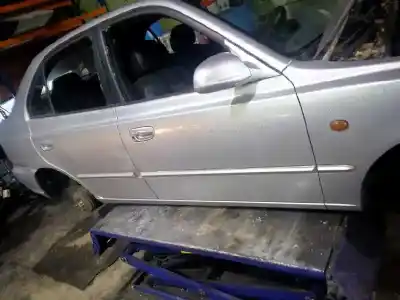 Veicolo di demolizione hyundai accent (lc) gl 4p dell'anno 2002 alimentato g4ea