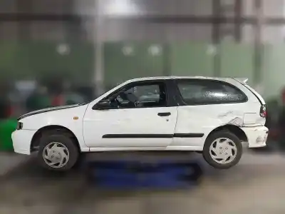 Veículo de Sucata NISSAN ALMERA (N15) GX do ano 1998 alimentado GA14DE