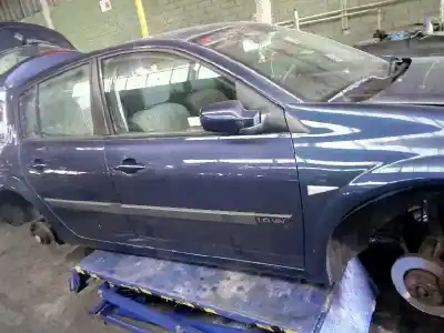 Veículo de Sucata RENAULT MEGANE II BERLINA 5P Confort Expression do ano 2002 alimentado K4MT7