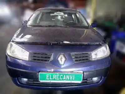 Veículo de Sucata renault megane ii berlina 5p confort expression do ano 2002 alimentado k4mt7