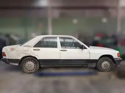 Sloopvoertuig MERCEDES-BENZ CLASE C (W201) BERLINA D 190 (201.122) 75 CV / 55 KW van het jaar 1995 aangedreven OM601911