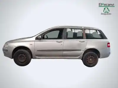 Verschrottungsfahrzeug FIAT STILO (192) 1.6 16V des Jahres 2003 angetrieben 182B6000