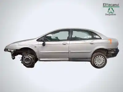 Véhicule à la ferraille citroen c5 berlina 2.0 16v exclusive automático de l'année 2002 alimenté rfn