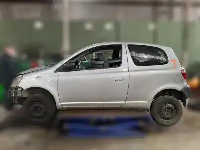 Здавання транспортного засобу toyota yaris (ncp1/nlp1/scp1) 1.0 linea luna року 2001 потужний 1szfe