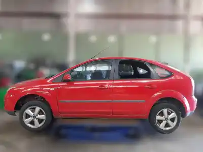 Veículo de Sucata ford focus berlina (cap) ambiente (d) do ano 2007 alimentado 