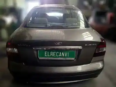 Veículo de Sucata daewoo nubira berlina classic se do ano 2000 alimentado a16dms