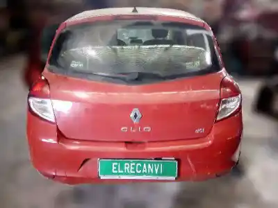 Veículo de Sucata renault                                            clio iii                                                                                                                                                                                                                                                   k9k 67                                                                                                                                                                                                                                                     do ano 2010 alimentado k9k