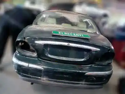 Scrapping Vehicle jaguar x-type 2.0 v6 of the year 2001 powered yb