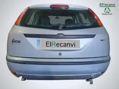 Véhicule à la ferraille FORD FOCUS BERLINA (CAK) Trend de l'année 2004 alimenté F9DA