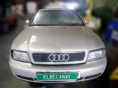 Veículo de Sucata AUDI A4 BERLINA (B5) 2.4 do ano 1999 alimentado AGA