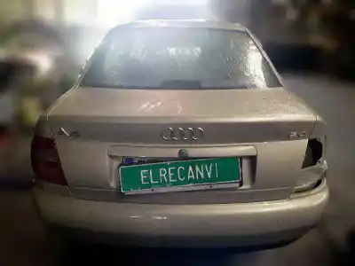 Veículo de Sucata audi a4 berlina (b5) 2.4 do ano 1999 alimentado aga