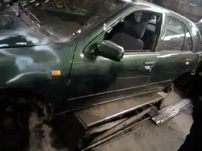 Veículo de Sucata NISSAN ALMERA (N15) LX do ano 1998 alimentado CD20