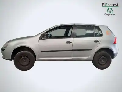 Veículo de Sucata VOLKSWAGEN GOLF V BERLINA (1K1) Conceptline (E) do ano 2021 alimentado BUD