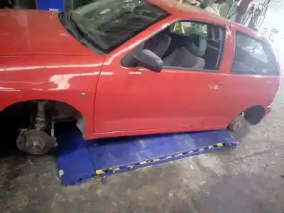 Veículo de Sucata seat ibiza (6k1) signo do ano 2001 alimentado aua