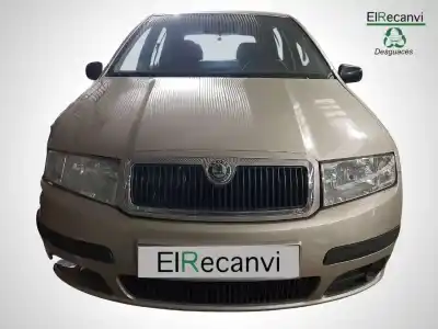 Veicolo di demolizione skoda fabia (6y2/6y3) classic dell'anno 2005 alimentato asy