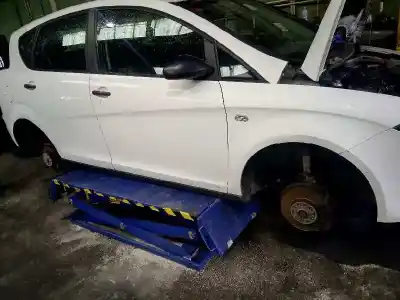 Veículo de Sucata seat toledo iii (5p2) 1.9 tdi do ano 2005 alimentado bjb