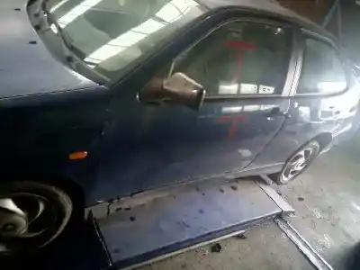 Veicolo di demolizione seat cordoba berlina (6k2) sxe dell'anno 2001 alimentato ahu