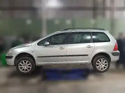 Scrapping Vehicle peugeot 307 break / sw (s1) sw pack of the year 2002 powered rhs