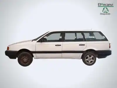 Sloopvoertuig volkswagen passat variant (315) básico van het jaar 1989 aangedreven ra