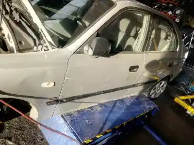 Veículo de Sucata hyundai accent (lc) l crdi do ano 2003 alimentado d3ea