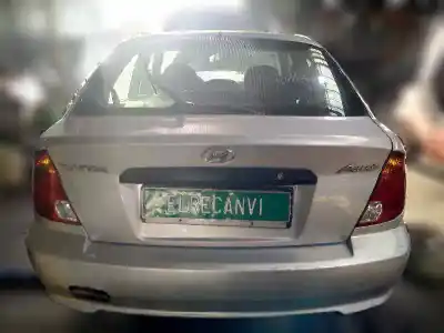 Veículo de Sucata HYUNDAI ACCENT (LC) L CRDi do ano 2003 alimentado D3EA