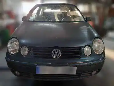 Veículo de Sucata VOLKSWAGEN POLO (9N1) Highline do ano 2002 alimentado AMF