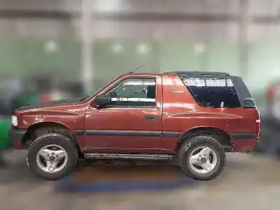 Vehicul casat opel frontera a arizona al anului 1998 alimentat vm41d
