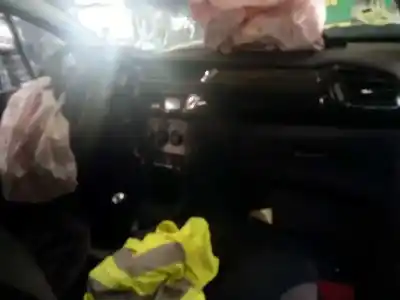 Vehicul casat citroen c3 exclusive al anului 2012 alimentat 8hr