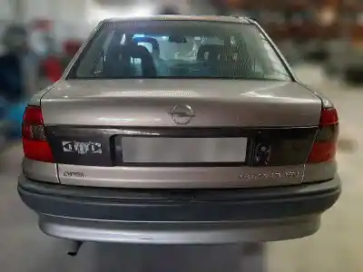 Veículo de Sucata opel astra f berlina básico do ano 1995 alimentado x16xel