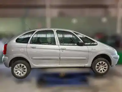Veículo de Sucata citroen xsara picasso (n68) 2.0 hdi do ano 2002 alimentado rhy
