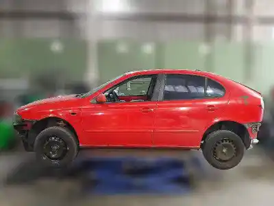 Здавання транспортного засобу seat leon (1m1) 1.8 20v t року 2001 потужний auq