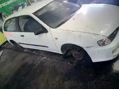 Veículo de Sucata nissan almera (n15) gx do ano 1998 alimentado ga14