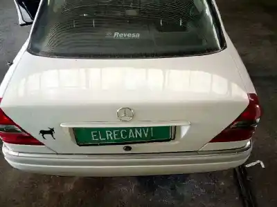 Sloopvoertuig mercedes-benz clase c (w201) berlina * van het jaar 1996 aangedreven 