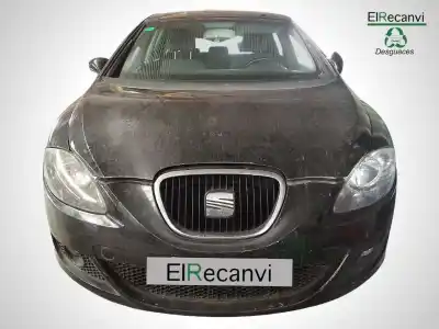 Véhicule à la ferraille seat leon (1p1) comfort limited de l'année 2007 alimenté bxe