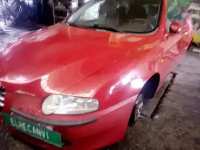 Sloopvoertuig alfa romeo 147 (190) 1.9 jtd distinctive van het jaar 2004 aangedreven 937a2000