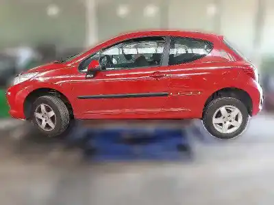 Veículo de Sucata peugeot 207 confort do ano 2008 alimentado 8fs