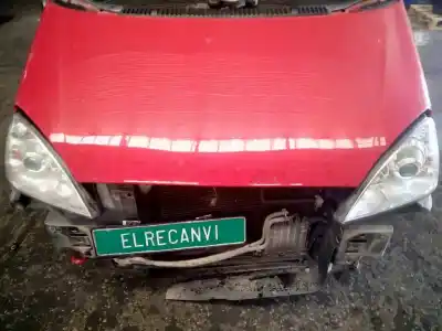 Veículo de Sucata ford galaxy (vy) ambiente do ano 2003 alimentado auy