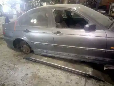 Sloopvoertuig bmw serie 3 berlina (e46) 318i van het jaar 2000 aangedreven 194e1g