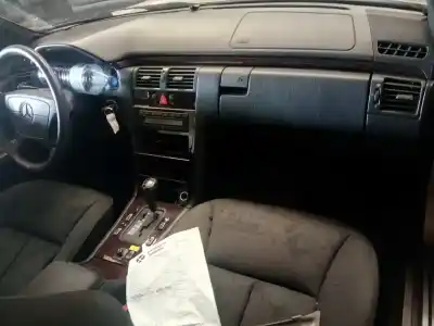 Verschrottungsfahrzeug mercedes-benz clase e (w210) berlina 320 (210.055) des jahres 1996 angetrieben m104995