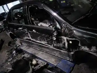 Veicolo di demolizione skoda fabia (6y2/6y3) attractive dell'anno 2015 alimentato asy