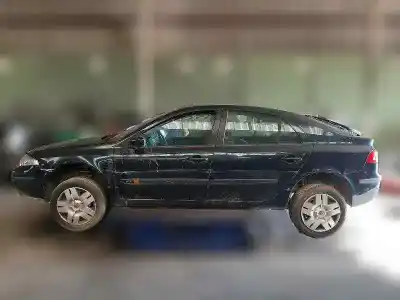 Veículo de Sucata renault laguna ii (bg0/1_) 1.6 16v (bg0a bg0l) do ano 2001 alimentado k4m