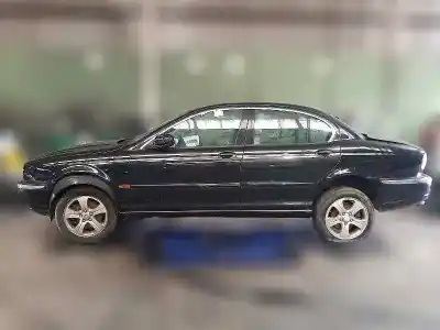 Scrapping Vehicle jaguar x-type 3.0 v6 classic of the year 2014 powered ajv6